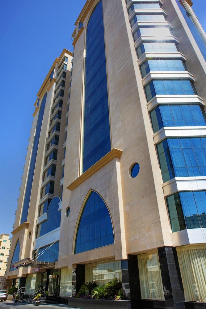 Century Hotel Doha Exterior photo